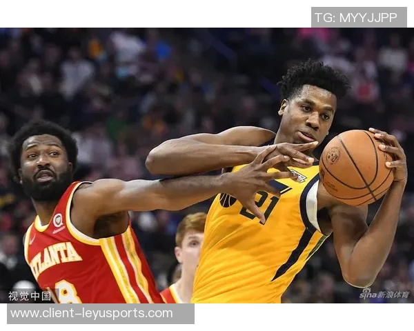 老鹰对阵爵士精彩直播回顾及赛后分析全程报道